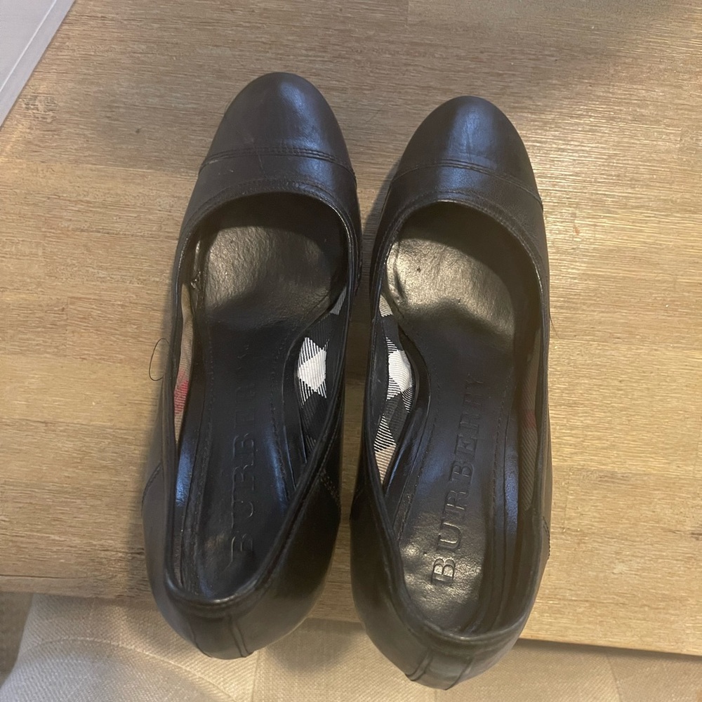 Burberry black heels size 7